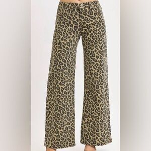 Stylish Leopard Print Wide-Leg Trousers